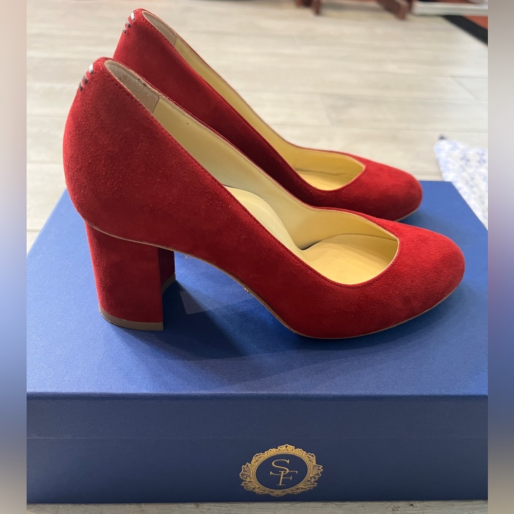 Sarah Flint perfect round toe pump 70 in burgundy suede size 4.5 great condition